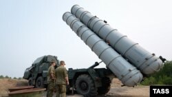 Rusiyanın S-300 raketdən müdafiə sistemi