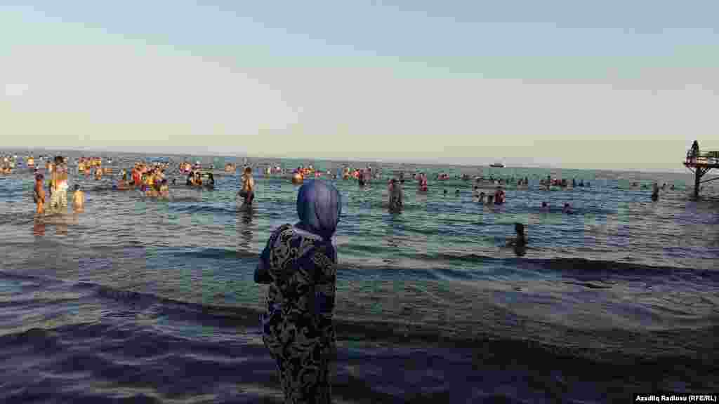 Azerbaijan - - images from Shikh (Baku) beaches, undated