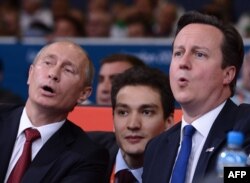 Vladimir Putin və David Cameron, 2 avqust 2012