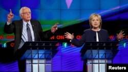 Bernie Sanders və Hillary Clinton debat zamanı