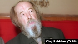 A. Solzhenitsyn, Rusiya, 1996